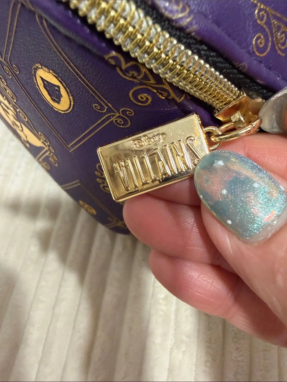 Bath & Body Works Disney Villains Evil Queen cosmetic bag.